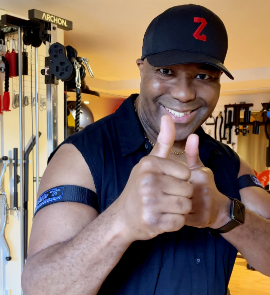 Trainer Z 2 Thumbs Up